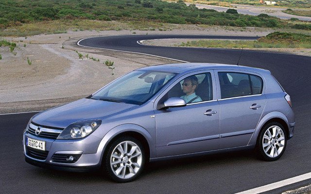オペル アストラ の2006年モデルを発表