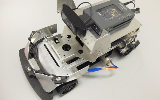 RoboCar 1/10 myRIOパッケージ