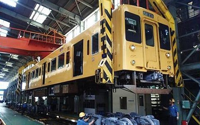 下関総合車両所の一般公開は10月18日開催。クレーンを使った車両のつり上げ実演などが行われる