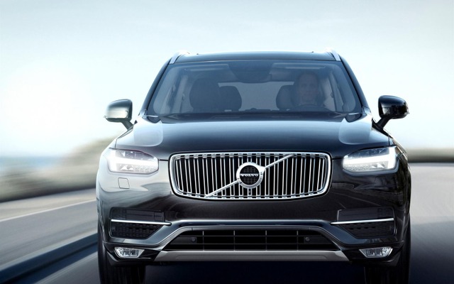 新型 ボルボ XC90 のファースト エディション
