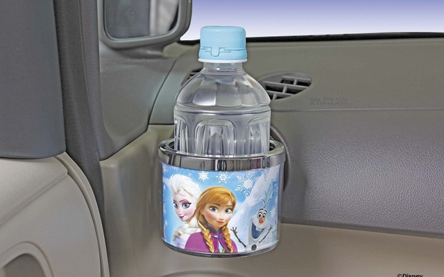 「アナと雪の女王」をデザインしたドリンクホルダー