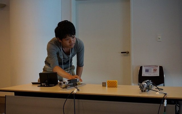 【CEDEC 2014】触覚を遠隔地に伝える技術、「医療ロボットに学ぶバーチャルリアリティのUI」