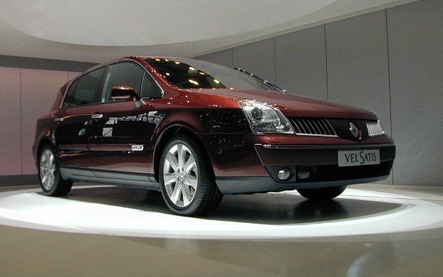 【ジュネーブ・ショー2001続報】『ベルサティス』はルノー最後の高級車、の覚悟