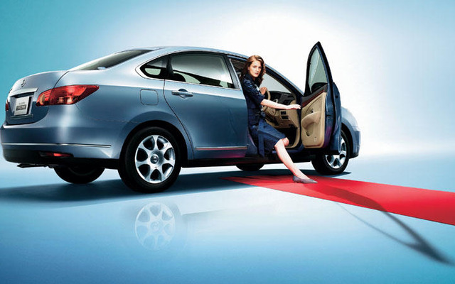 【日産 ブルーバード シルフィ 新型発表】大人の女性にドレスアップ…イベント