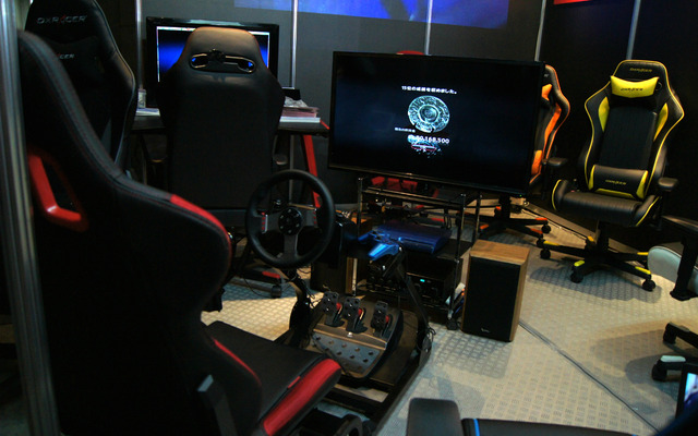 【TGS2014】レーシングシートチェアのDXRACER、新製品を展示