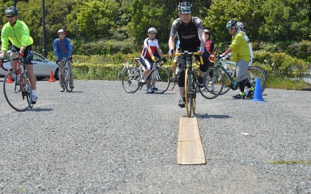 オトナのための自転車学校は目的に応じて3クラスから選択して学ぶ