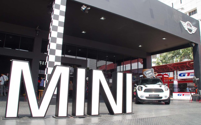 MINIブースの展示車両が売り切れ!?（ジャカルタモーターショー14）