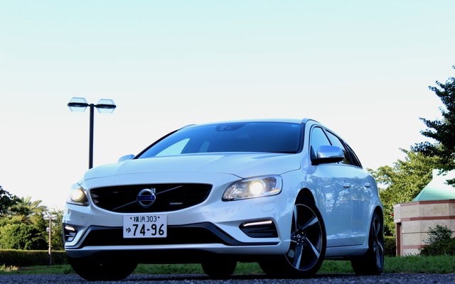 ボルボ・V60 T4 R-DESIGN PLUS