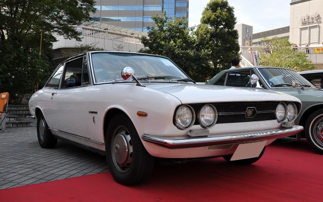 1970年 いすゞ 117クーペ