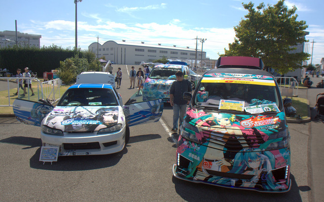 かぶら自動車教習所痛車展示会