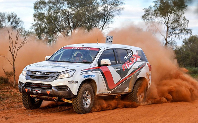 Isuzu Motorsportsチーム