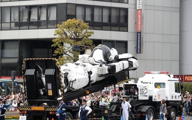 吉祥寺に登場したイングラム