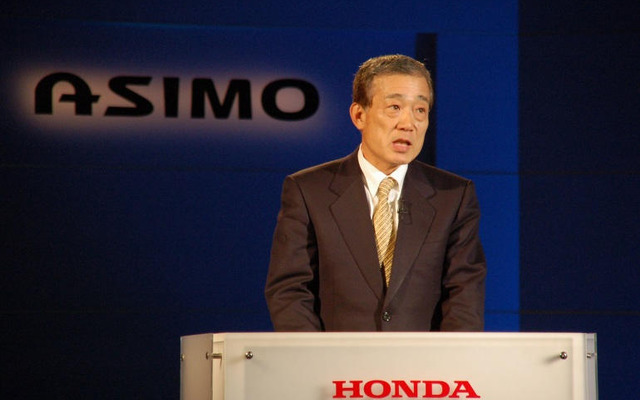 ASIMO の走りに磨き---「わたしの仕事はどうなる」写真蔵