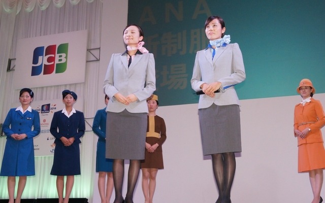 ANA、今冬着用開始する客室乗務員の新制服と歴代制服を披露