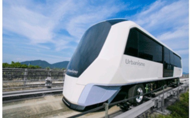 三菱重工が開発した「高速新交通システム」。最高速度は120km/hで、従来型の新交通システムの約2倍となる。