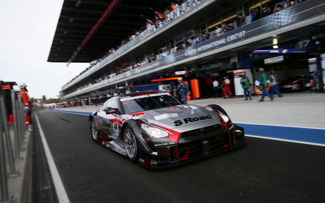 GT500のポールを獲得した#46 日産GT-R。