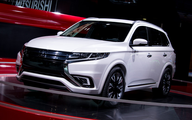 三菱・アウトランダー PHEV コンセプト-S（パリモーターショー14）