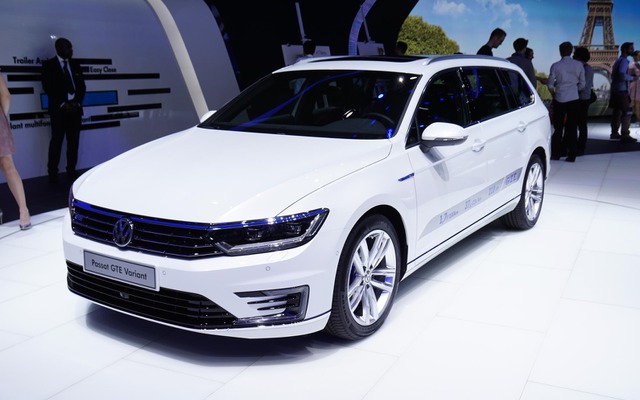 新型 フォルクスワーゲン パサート のGTE（パリモーターショー14）