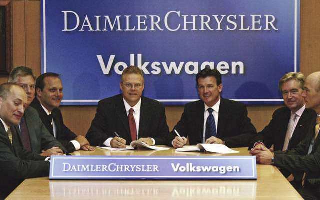 ダイムラークライスラー、VW向けミニバン生産で正式契約