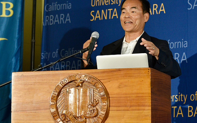 青色LED開発でノーベル物理学賞に輝いたカリフォルニア大学教授の中村修二氏