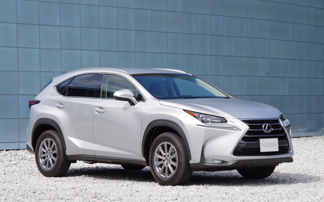 レクサス NX300h