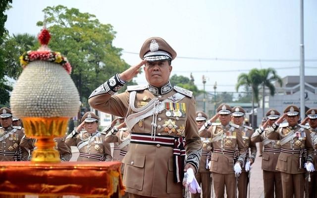 ソムヨット警察長官