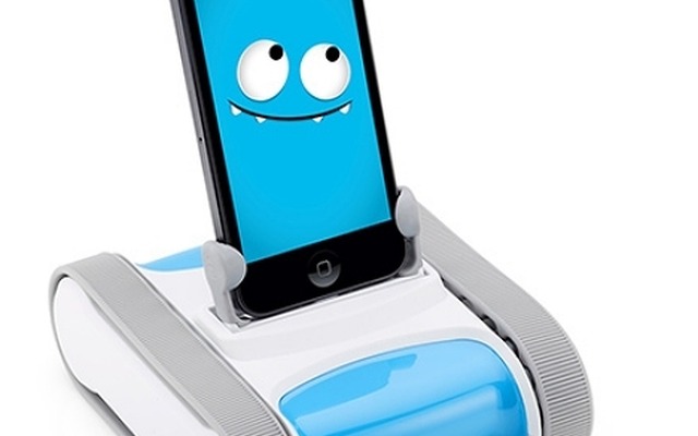 “体感型エデュケーショナルロボット”「Romo（ロモ）」（iPhone本体の下部部分）