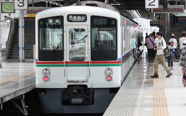 通常は池袋線・西武秩父線で運用されている4000系。11月1・2日に国分寺線・新宿線の国分寺～本川越間で運転される臨時列車「アニバーサリートレイン」で使用される。