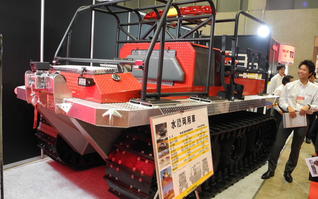 トーハツが国内で販売する米国製水陸両用車