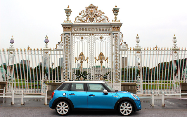 MINI ハッチバック 5ドア