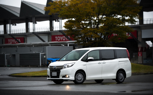 トヨタ エスクァイア ハイブリッド