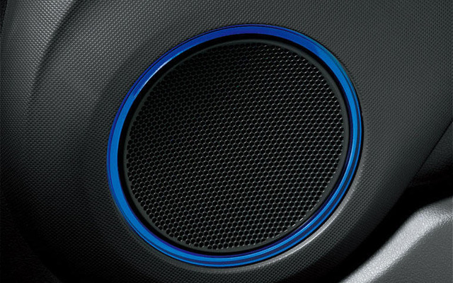 【トヨタ bB 新型発表】メーカー製デモカーのようなオーディオ