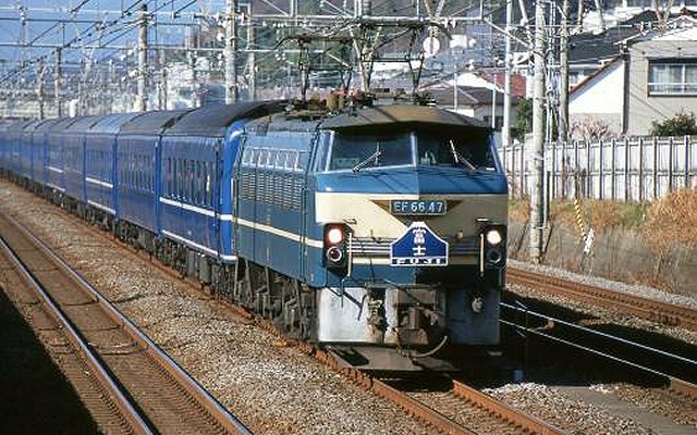 12月19日に東京～伊東間で復活運転が行われる寝台特急『富士』のイメージ。びゅうトラベルサービスは復活『富士』を利用したツアーを企画した。
