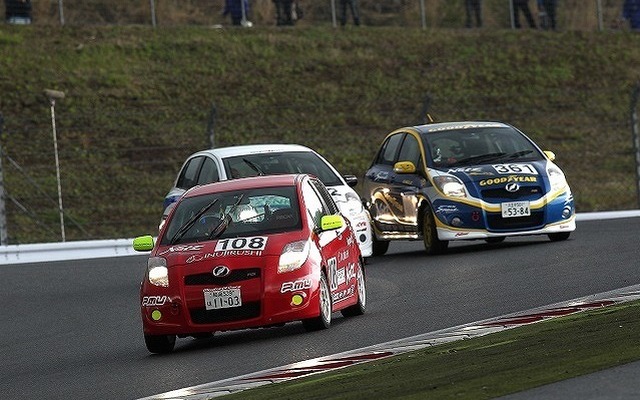 Vitz RS TRD Rａｃｉｎｇ (NCP 91)