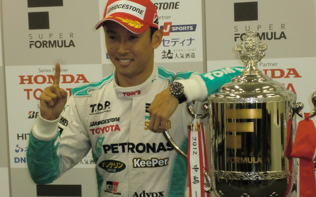 2012年以来、2年ぶりの王座獲得となった中嶋一貴（12年当時のシリーズ名称はフォーミュラ・ニッポン）。