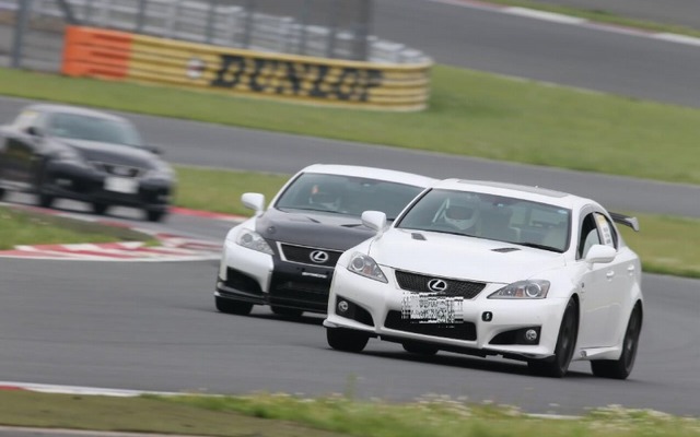レクサス IS F ＆ RC F・ワンメイクドライビングレッスン