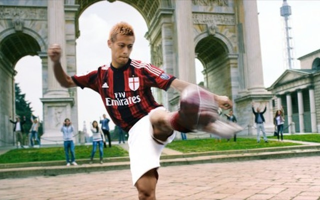 AC Milan vs Super car by TOYO TIRES