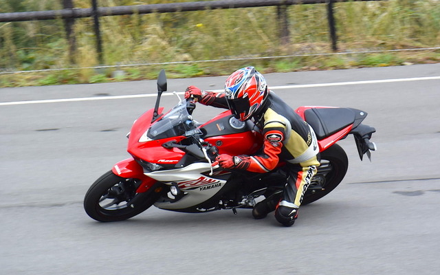 ヤマハ YZF-R25