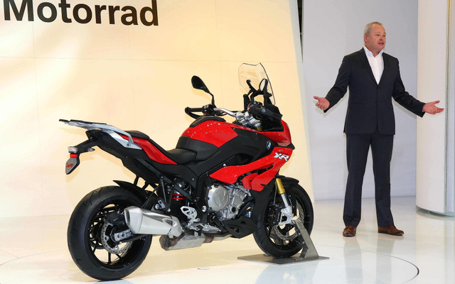 BMW S1000XR