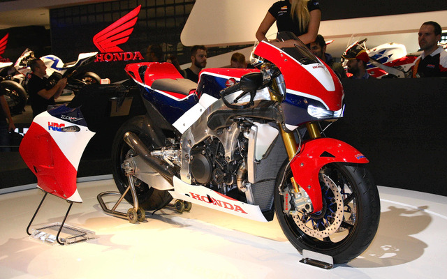 ホンダ RC213V-S（ミラノショー14）