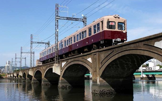 貸切撮影会では貝塚から三苫までの往復に313形の貸切電車に乗車する。