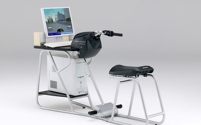 ホンダ、軽量低価格のライディングトレーナーを発売