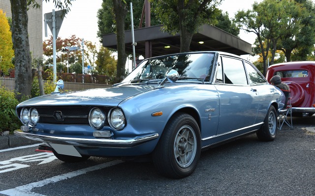 1972年 いすゞ 117クーペ