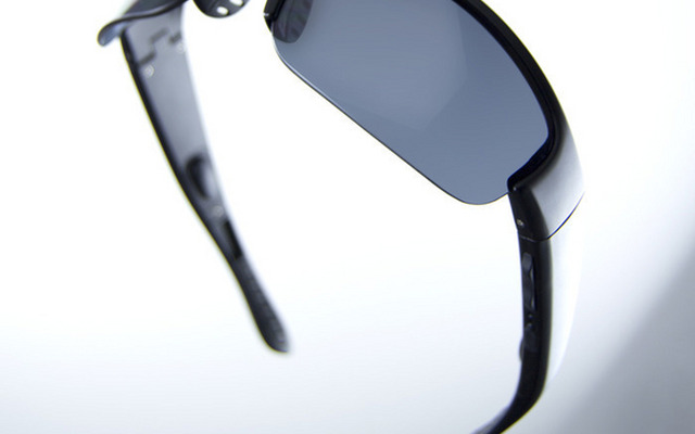 骨電導技術を搭載したサングラス「Buhel SOUNDglass」登場　アメリカ