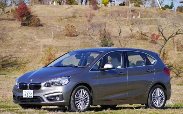 BMW 218iアクティブツアラー