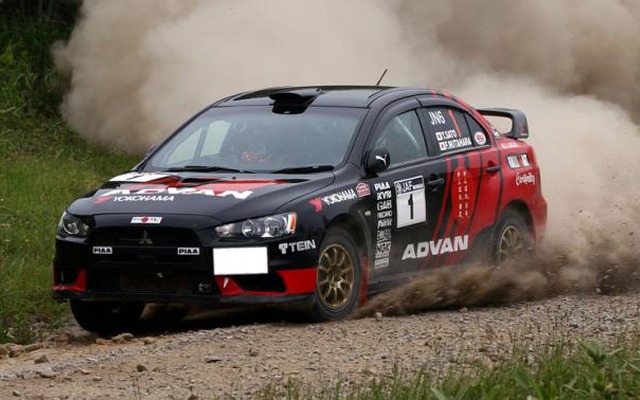 JN6クラス「ADVAN PIAAランサー」（奴田原文雄／佐藤忠宜選手）