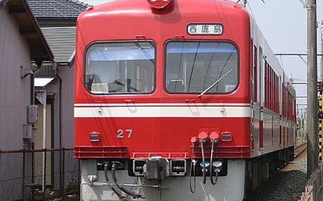 遠州鉄道は30形のうち最も古い27号編成の引退記念イベントを2015年1月25日に実施する。27号編成は2月に廃車される予定だ。