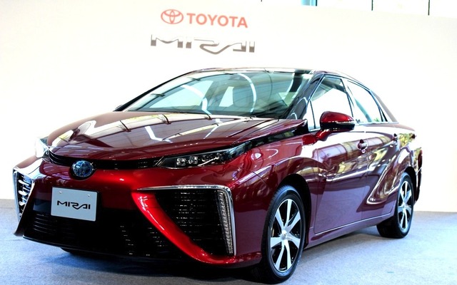 トヨタ MIRAI