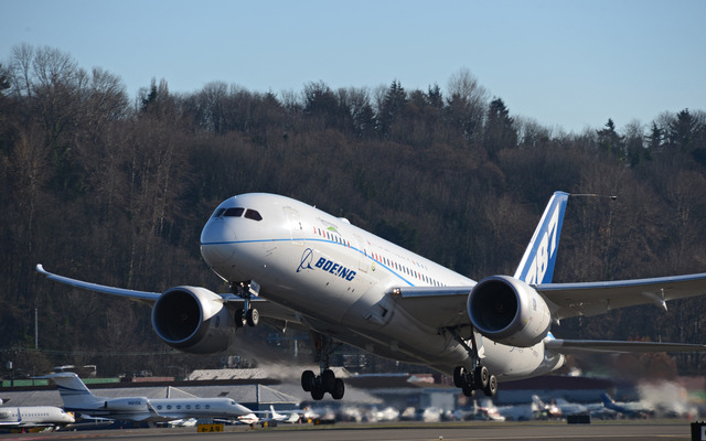 787型エコデモンストレーターにバイオ燃料「グリーンディーゼル」を使用してフライトテストを実施