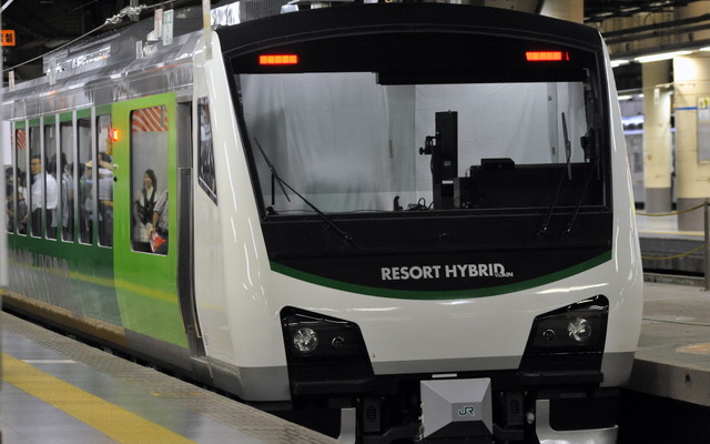 12月20・21日に長野地区で運転される「リゾートビューふるさと」使用の臨時列車でクリスマスプレゼントが配布される。写真は「リゾートビューふるさと」の先頭部。